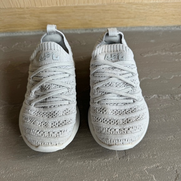 APL Kids Tech Loom Wave in Harbor Gray - Picture 4 of 5